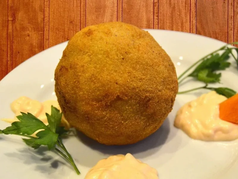 Patatas bomba rellenas de carne