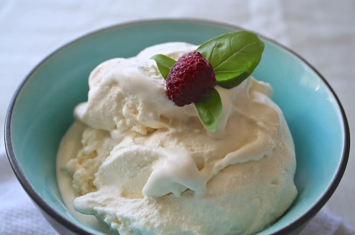 Helado leche merengada