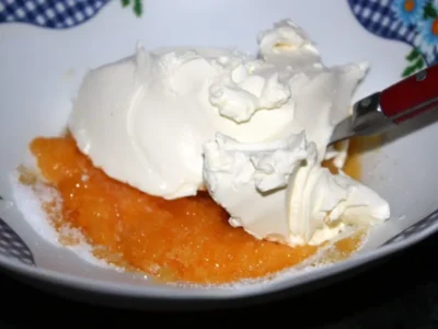 Tarta de mandarina con crema de queso