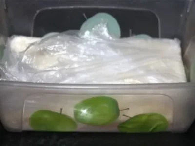 Turrón de coco con cobertura de chocolate