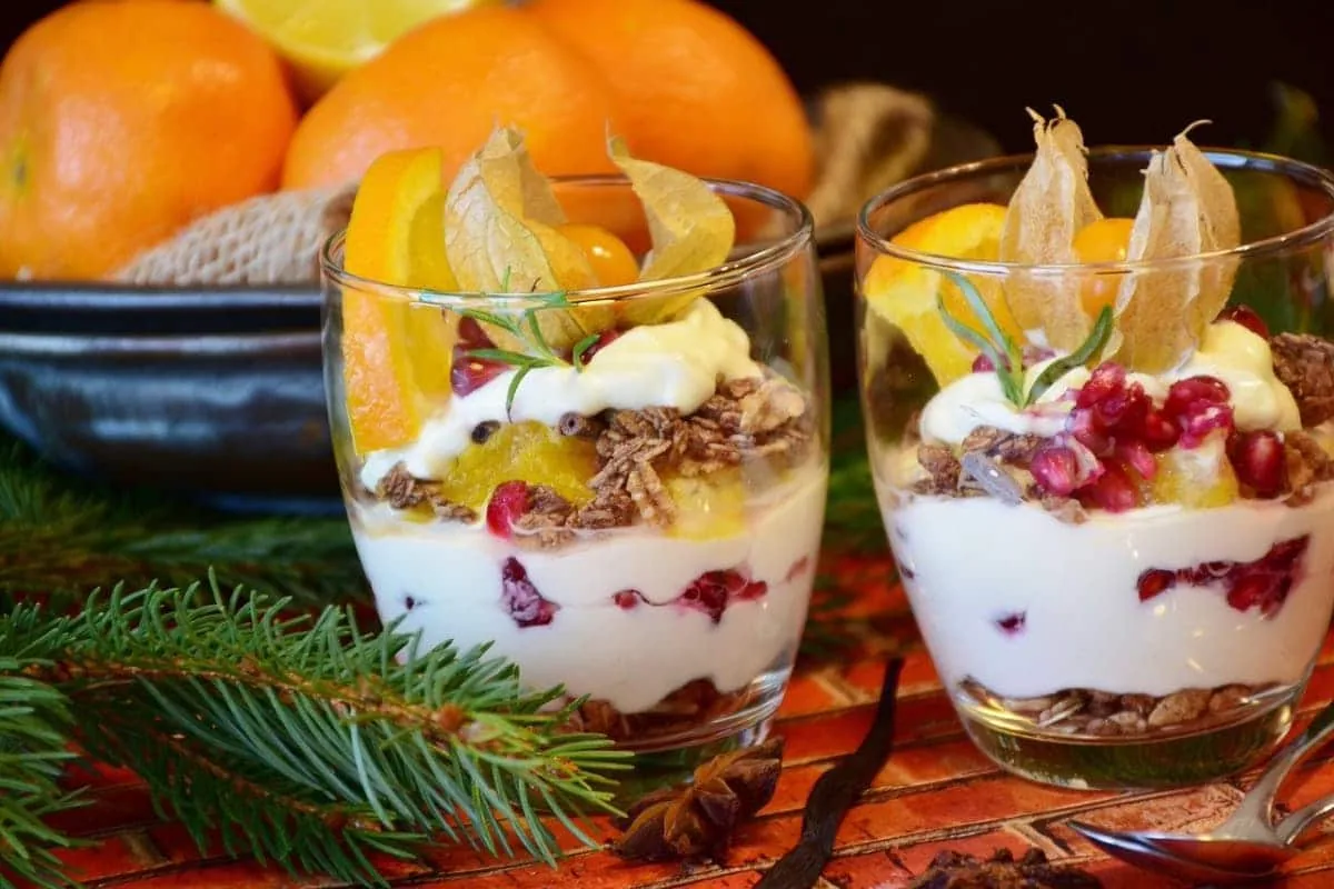 Mousse de requesón con frutas