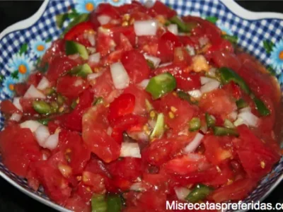Tarta de alubias con verduras y bacalao