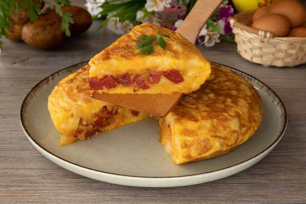 Tortilla de patatas con chorizo