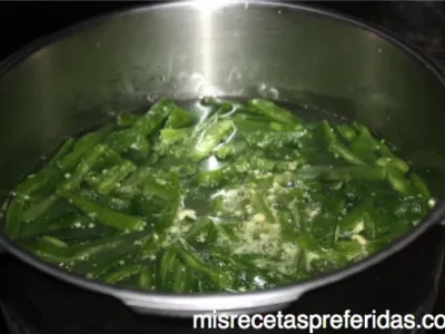 Tortilla de Judías verdes con cebolla